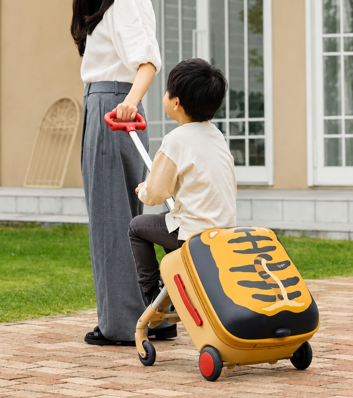 Maleta infantil Joog Tiger compacta e resistente para bagagem de mão