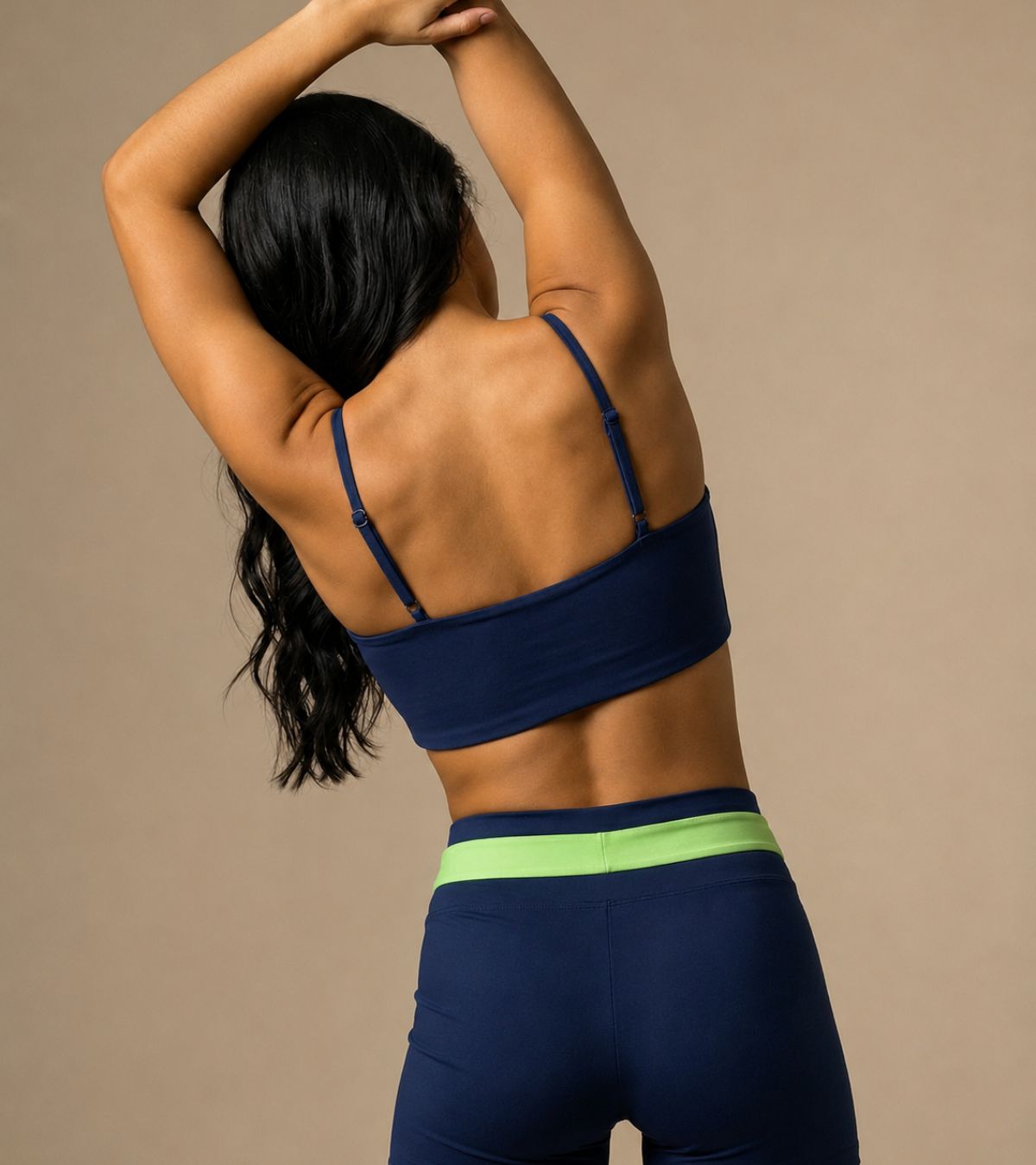 Top Feminino JOOG Blackout Marinho detalhe premium