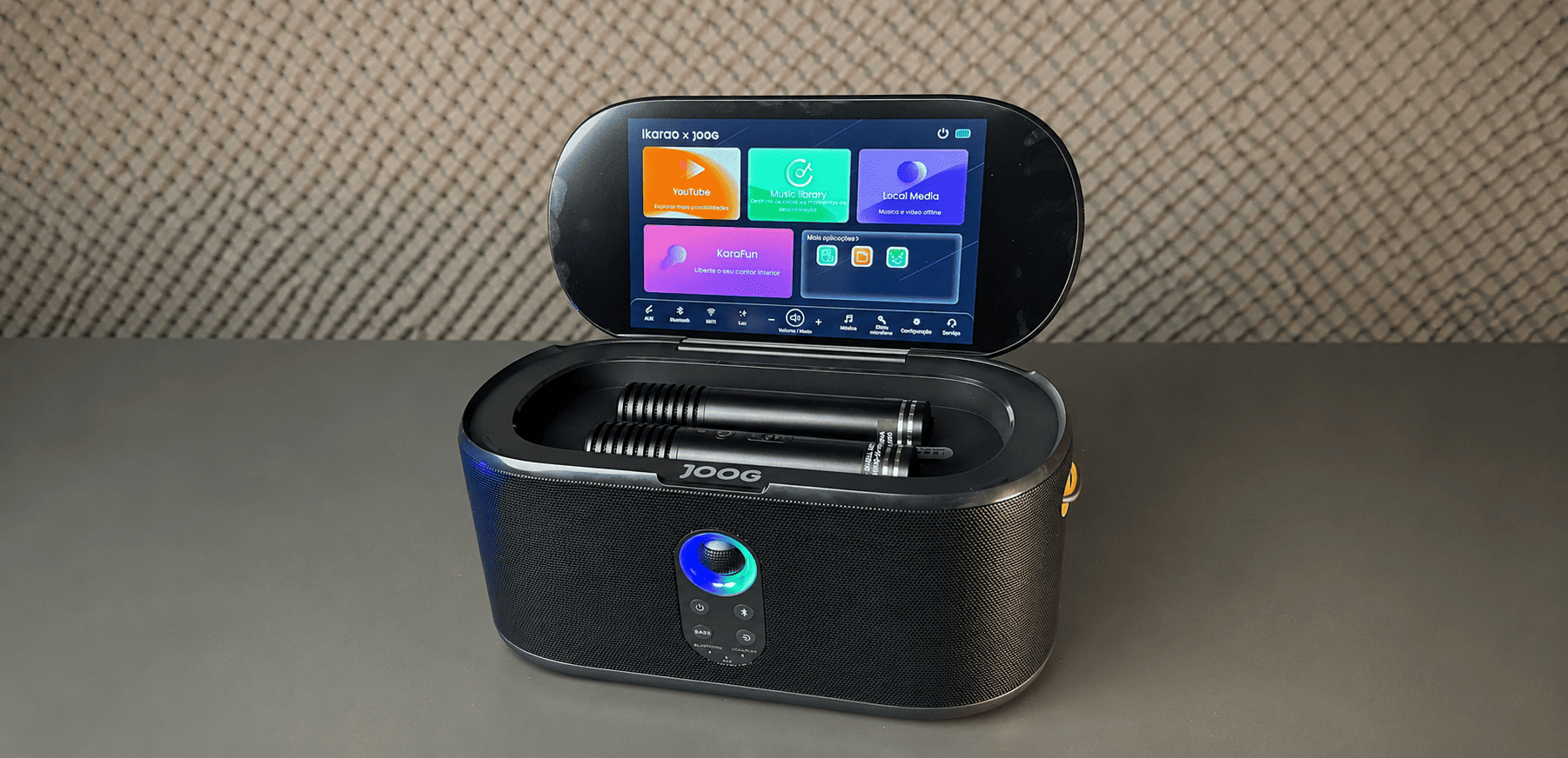 Caixa de som karaokê JOOG Ikarao S1 com dois microfones sem fio