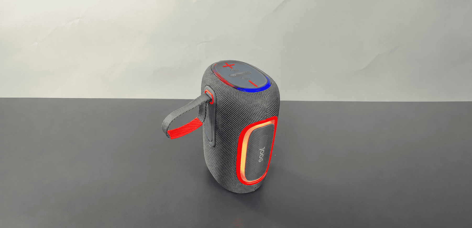 Joog Pair D com design portátil e iluminação LED